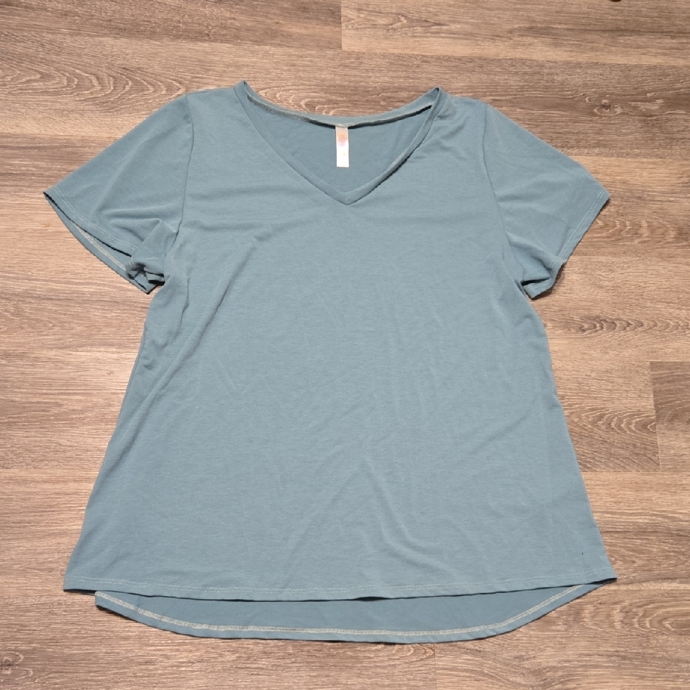 Lularoe Aqua Slinky Christy Tee Sz 2X